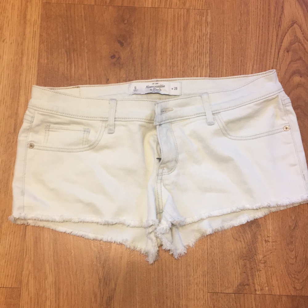 Abercrombie & Fitch Light Jean Shorts